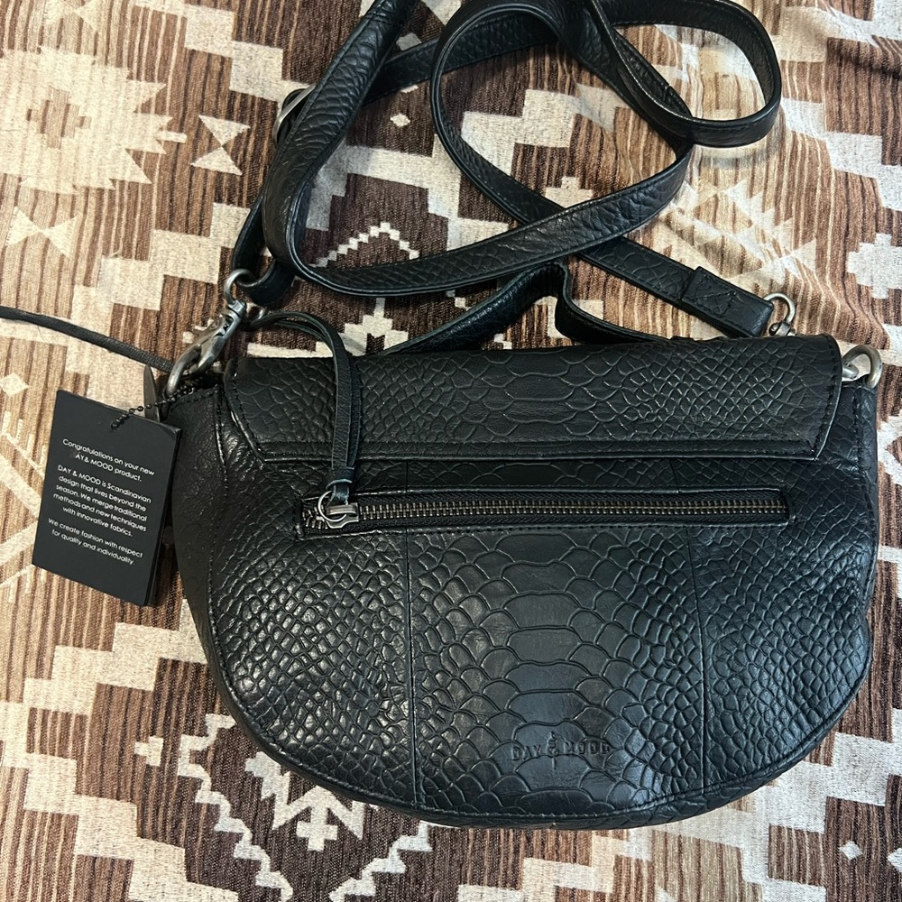 Multi- function Leather Satchel - Picture 7 of 7